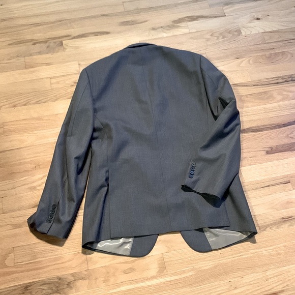 J Ferrar suit - Picture 5 of 9